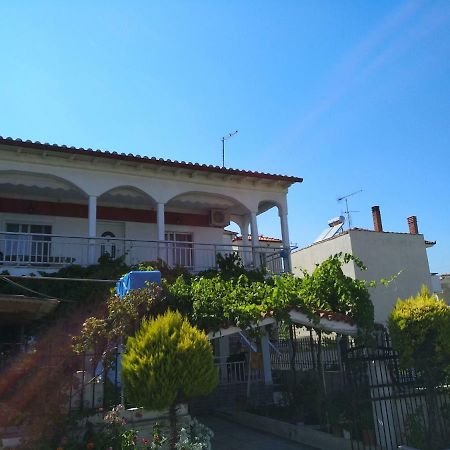 Grigorios Apartments Vrasná Esterno foto