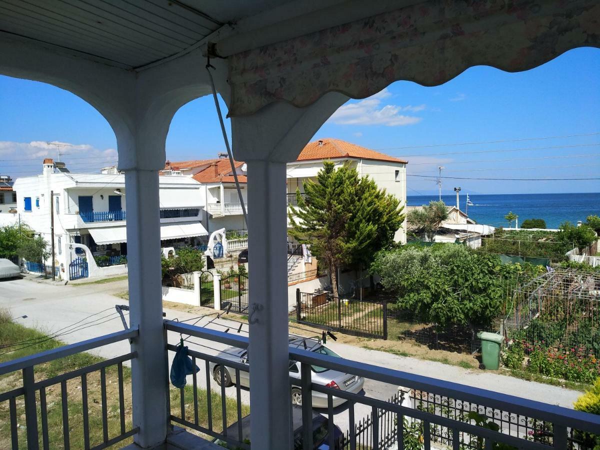 Grigorios Apartments Vrasná Esterno foto